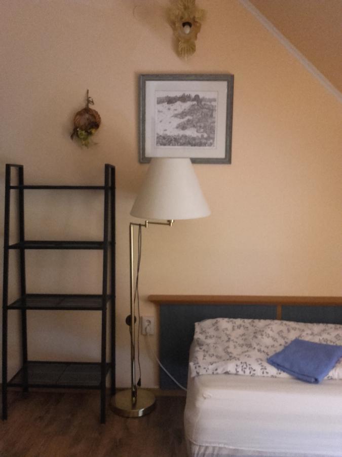 Hotel Rudolf'S Fogado à Zsira Extérieur photo